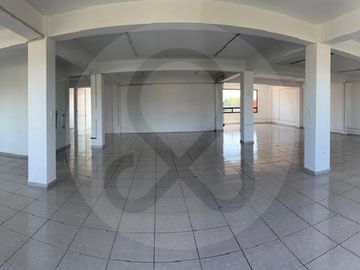 Edificio en venta en Magisterial Vista Bella