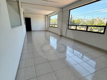 Edificio en venta en Magisterial Vista Bella