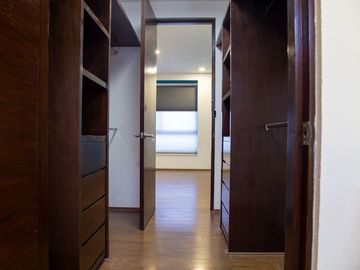 VENTA LUJOSO PH NARVARTE