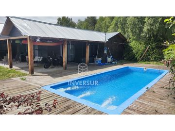 CASA CON PISCINA Y QUINCHO SECTOR PICHOY VALDIVIA