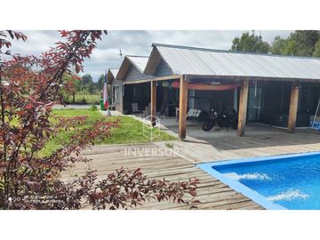 CASA CON PISCINA Y QUINCHO SECTOR PICHOY VALDIVIA