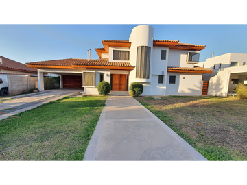 Venta casa aislada 4D 3B condominio Rinconada de Los Andes