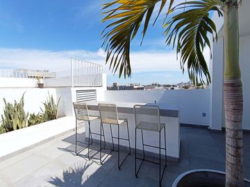 DEPARTAMENTO EN VENTA EN MAZATLAN, MUY CERCA DEL MALECON