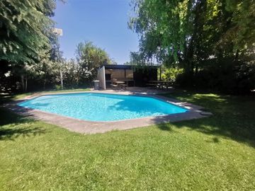 Local Comercial en Venta en VENTA PROPIEDAD COMERCIAL - IDEAL PARA CENTRO DE SALUD U SIMILAR