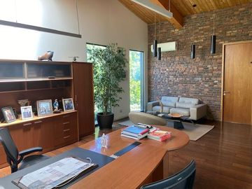 Local Comercial en Venta en VENTA PROPIEDAD COMERCIAL - IDEAL PARA CENTRO DE SALUD U SIMILAR