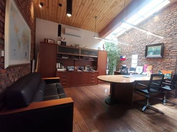 Local Comercial en Venta en VENTA PROPIEDAD COMERCIAL - IDEAL PARA CENTRO DE SALUD U SIMILAR
