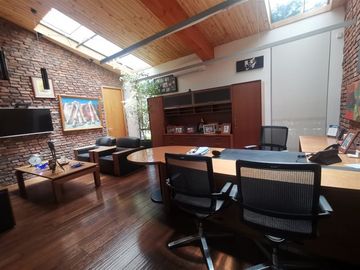Local Comercial en Venta en VENTA PROPIEDAD COMERCIAL - IDEAL PARA CENTRO DE SALUD U SIMILAR