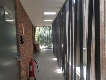 Local Comercial en Venta en VENTA PROPIEDAD COMERCIAL - IDEAL PARA CENTRO DE SALUD U SIMILAR