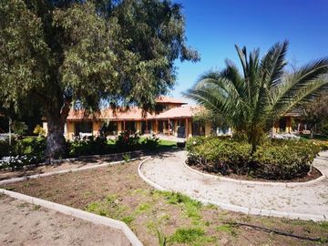 Casa en Venta en Condominio Polo II