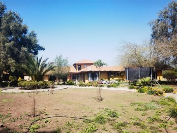 Casa en Venta en Condominio Polo II