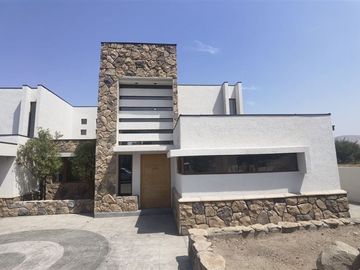 Casa en Venta en Condominio Los Bosques