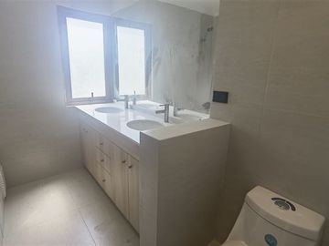 Casa en Venta en Condominio Los Bosques