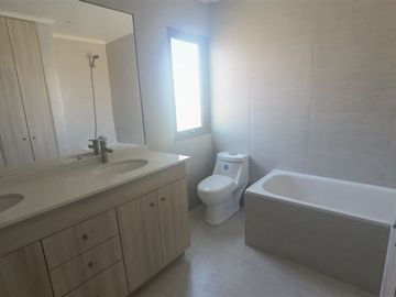 Casa en Venta en Condominio Los Bosques
