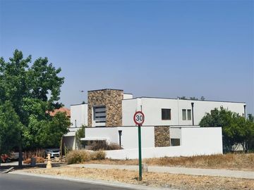 Casa en Venta en Condominio Los Bosques