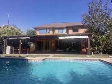 Casa en Venta en Condominio El Portezuelo II, Chamisero