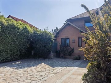 Casa en Venta en Condominio El Portezuelo II, Chamisero