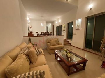 CASA EN VENTA - MIRAVALLE Paseo Mirador