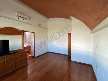 CASA EN VENTA - MIRAVALLE Paseo Mirador