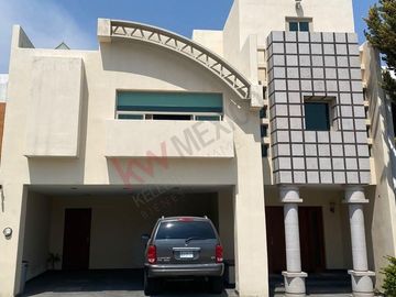 CASA EN VENTA - MIRAVALLE Paseo Mirador