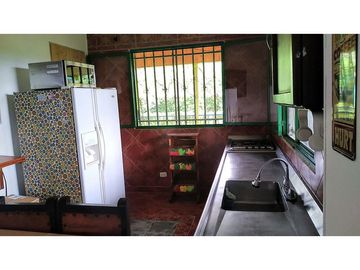 VENDO CASA CAMPESTRE EN QUIMBAYA