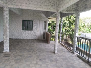 VENDO CASA CAMPESTRE EN QUIMBAYA