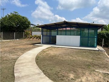 VENDO HERMOSA FINCA AGRO-TURSTICA EN FILANDIA