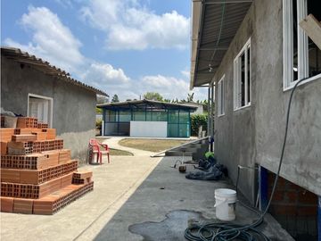 VENDO HERMOSA FINCA AGRO-TURSTICA EN FILANDIA