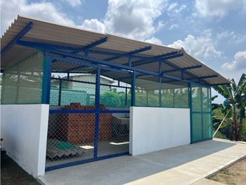 VENDO HERMOSA FINCA AGRO-TURSTICA EN FILANDIA
