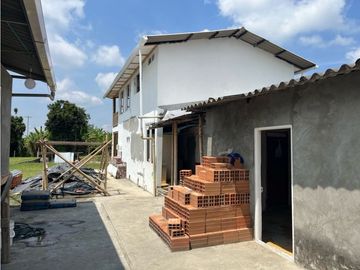 VENDO HERMOSA FINCA AGRO-TURSTICA EN FILANDIA