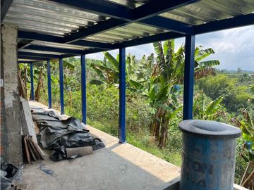 VENDO HERMOSA FINCA AGRO-TURSTICA EN FILANDIA