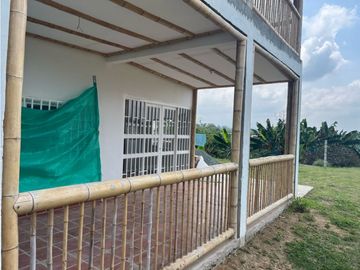 VENDO HERMOSA FINCA AGRO-TURSTICA EN FILANDIA
