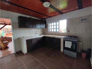 VENDO CASA CAMPESTRE EN QUIMBAYA