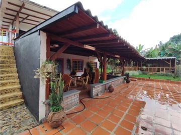 VENDO CASA CAMPESTRE EN QUIMBAYA