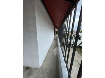 VENDO HERMOSA CASA EN QUIMBAYA