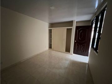 VENDO CASA DE DOS PISOS