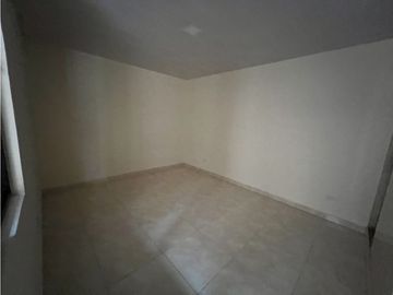 VENDO CASA DE DOS PISOS