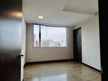 Departamento en Venta Av Orellana