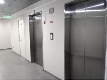 Oportunidad! Oficina Metro  P. de Valdivia