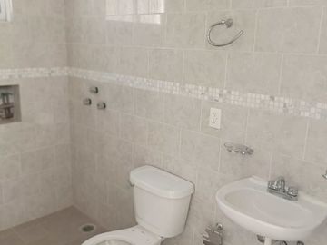 CASA NUEVA CON RECAMARA EN PLANTA BAJA Y JARDIN CERCA DE CRUZ DEL SUR PUEBLA