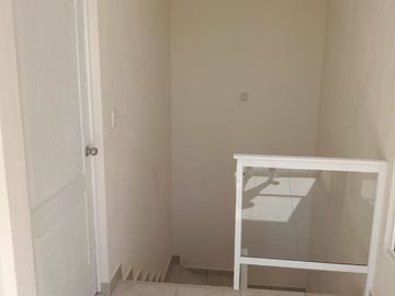 CASA NUEVA CON RECAMARA EN PLANTA BAJA Y JARDIN CERCA DE CRUZ DEL SUR PUEBLA