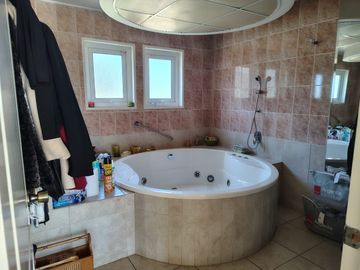 FOCOLARE PROPIEDADES VENDE HERMOSA CASA