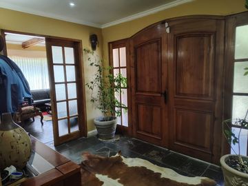FOCOLARE PROPIEDADES VENDE HERMOSA CASA