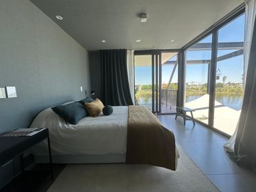 VENTA CASA 6 ambientes en Barrio Acacias - Puertos del Lago