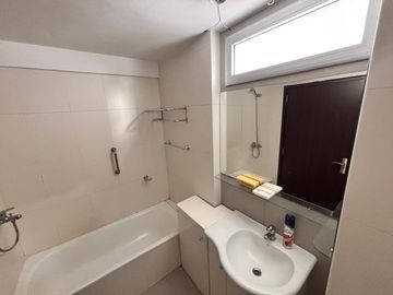 Venta Departamento 2 ambientes con cochera y baulera en  Boedo