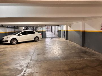 Venta Departamento 2 ambientes con cochera y baulera en  Boedo