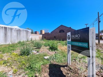 Venta de casa con terreno en esquina | San Pedro | Buenos Aires