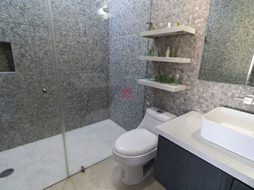 CASA EN VENTA EN SOLARES, COTO VALEIRA, ZAPOPAN JALISCO.