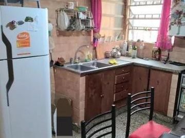 Casa en venta - 4 Dormitorios 2 Baños - Cochera - 210Mts2 - Ituzaingó