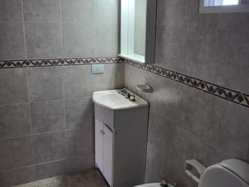 Dúplex en venta - 2 Dormitorios 1 Baño - Cochera - 75Mts2 - Esteban Echeverría