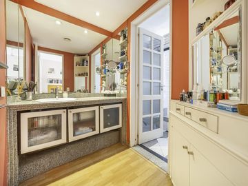 Bogado 4500, Casa 5 Ambientes, En lote propio con Jardín, 3 niveles, Almagro